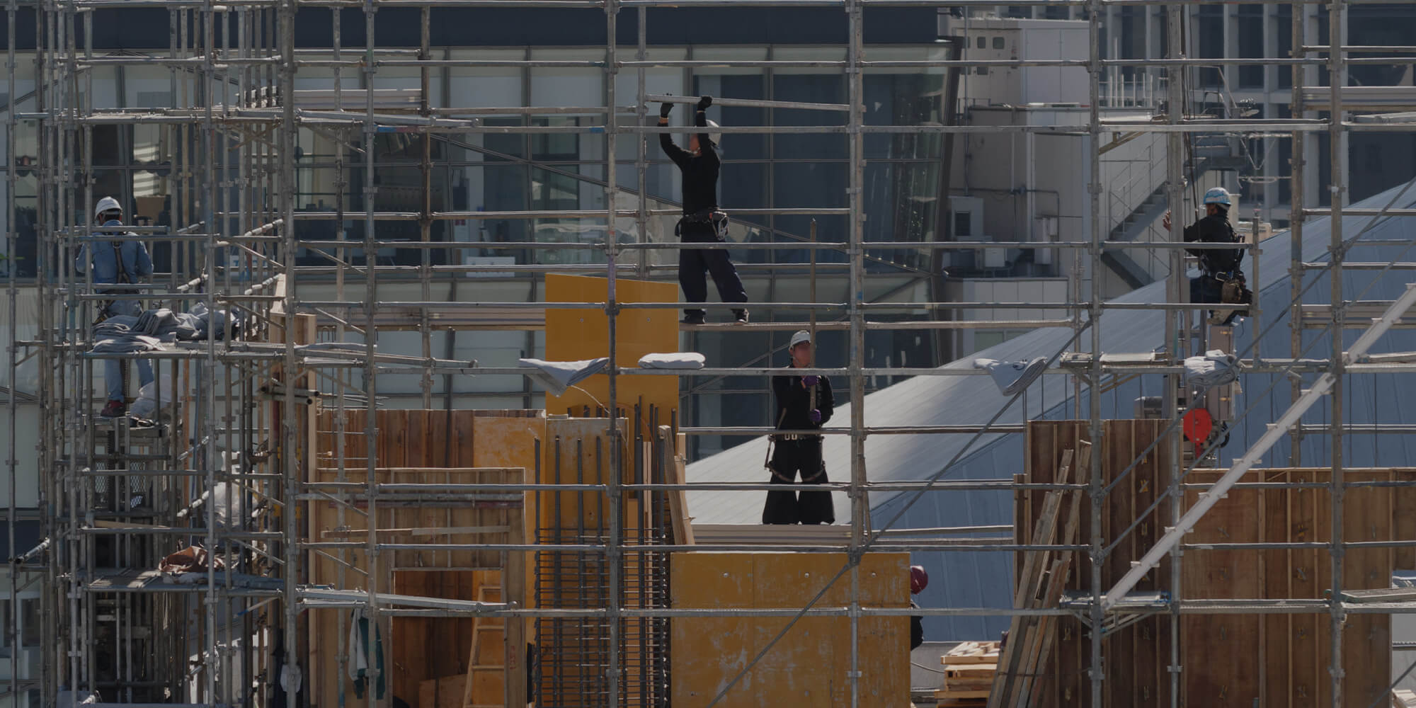安心・安全な足場を提供します。 工事のご依頼・お見積もりはお気軽にお問い合わせください。